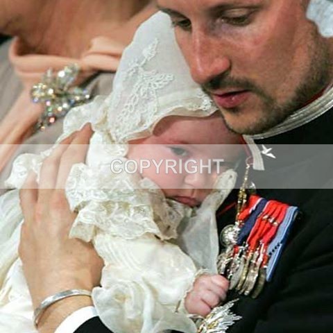 (N-33) A Tender Moment - Norwegian Royals