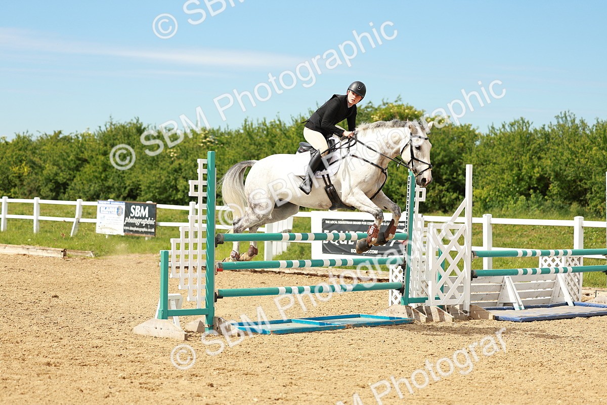 SBM_002354 - Class 4 - Senior Newcomers - 1.10m