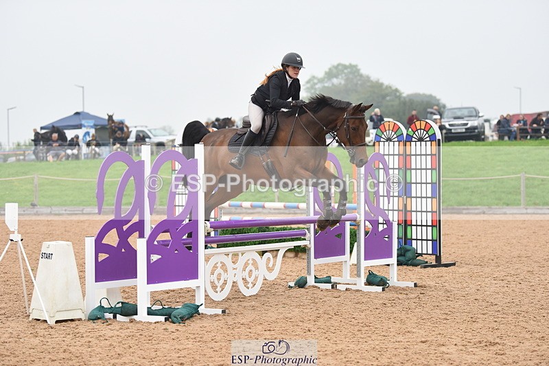 230916A-160724-05493 - Cls 18 Snr 95cm Derby