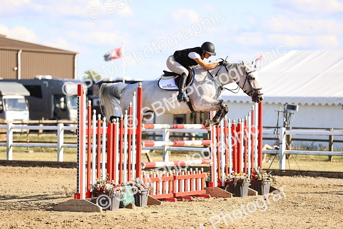 SBM_016000 - Class 18 - Senior 1.35m Open