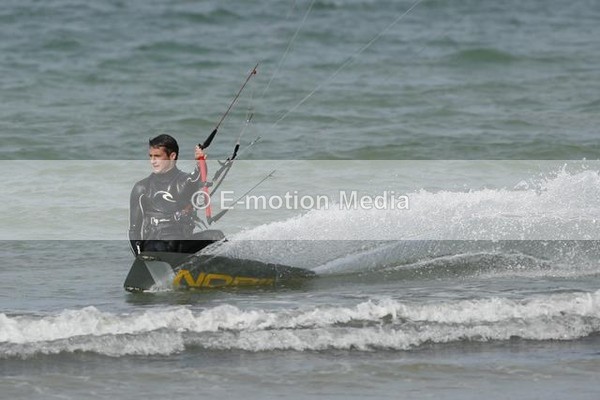 KS200507-5 - Kite Surfing