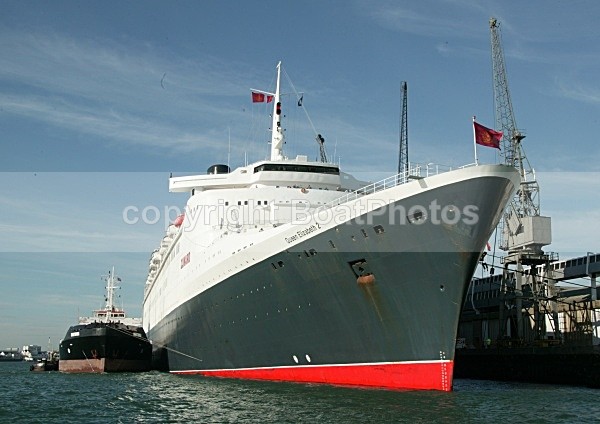081010 QE2 8CDX0502 - Cruise Ships