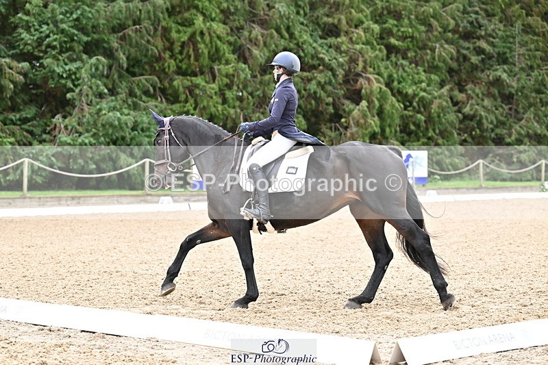 251023A-114912-01786 - C-230-Ciara.O.Connor
