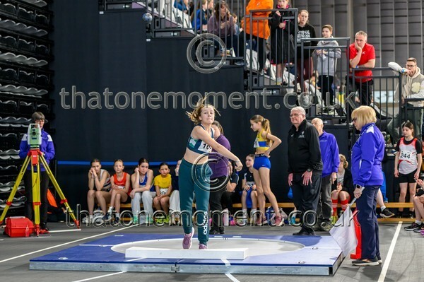 AgeInd25SUN-912128 - Field Female