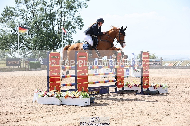 250725-135354-03101 - Cls 3 Snr Foxhunter