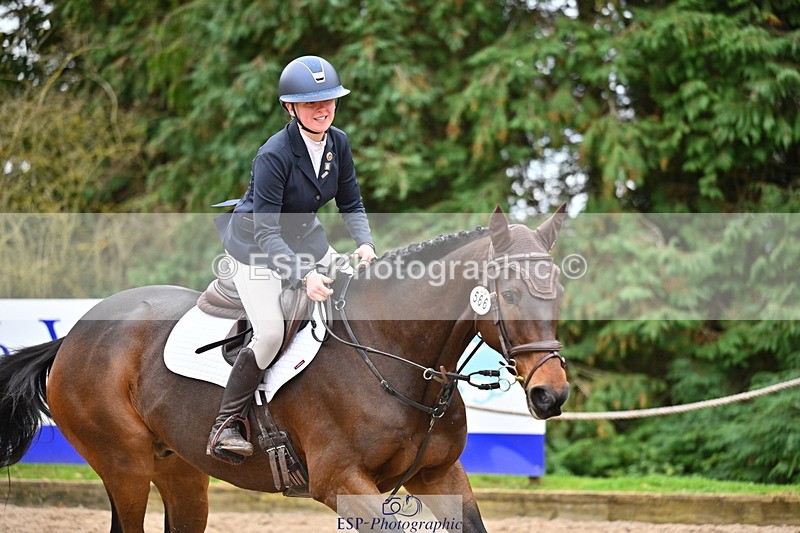 251026A-141023-25039 - G-566-Charlotte.Smith