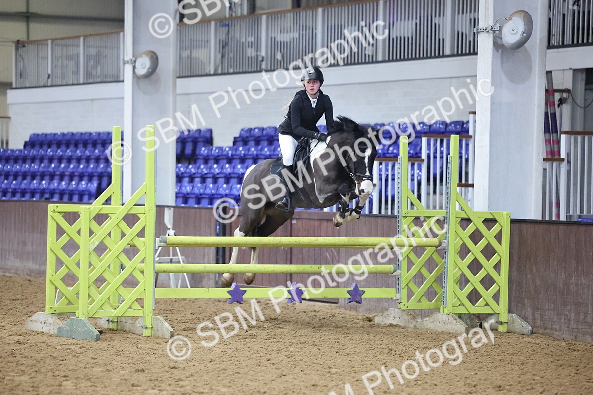 SBM_003279 - Class 11 - Blue Chip Pony Newcomers - 1.00m Open