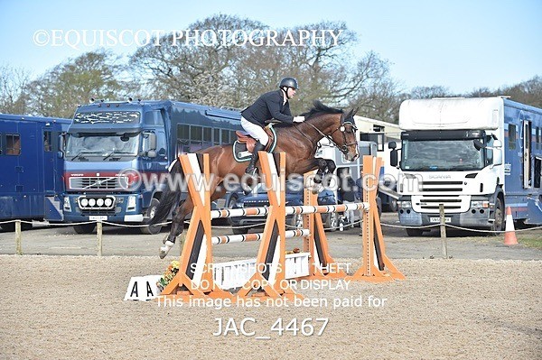 JAC_4467 - CLASS 10 SAT Senior Foxhunter/ 1.20m Open