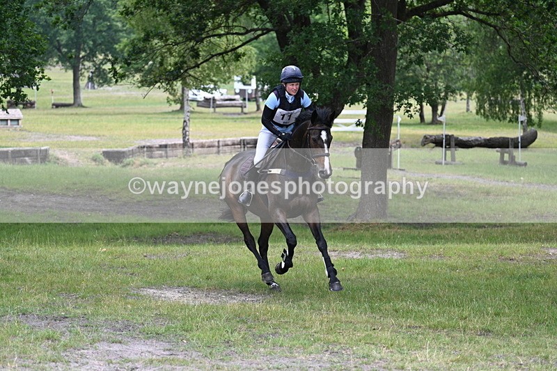 WJ7_8910 - Time 10:45 to 11:03