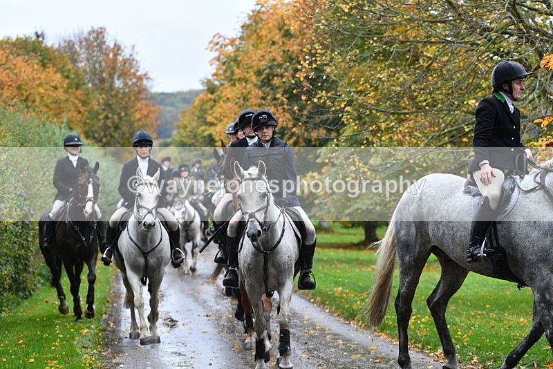 WJ5_6257 - B&B walk back for Hunt Tea !