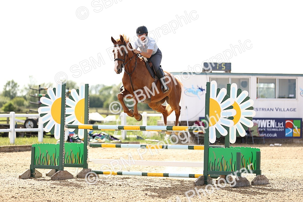SBM_003036 - Class 5 - Senior Foxhunter - 1.20m