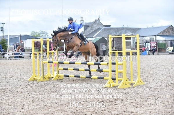 JAC_3456 - CLASS 4 Senior BritiNovice/ 90cm Open