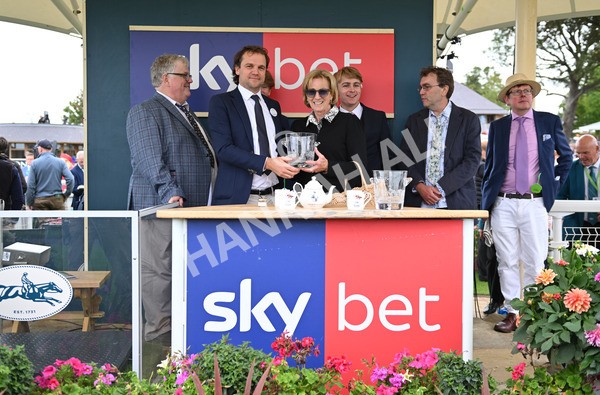 200825-246 Santorini Star - Race 5 4.10pm Sky Bet Stayers Handicap