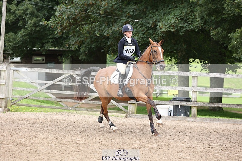 240803-122909-04955 - 152-Suzanne_Ross-FINDATIE_BRACKEN