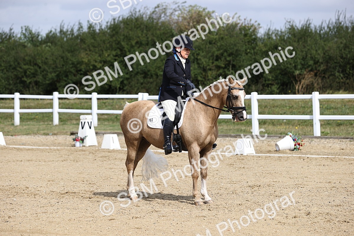 SBM_016210 - Class 14 - Novice 23 - 10.29-11.32