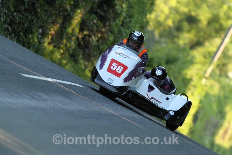 Phil Biggadyke* / Hayley Jayne Capewell* Ireson Honda / Veeco Eng NL - Friday Practice - Sidecars