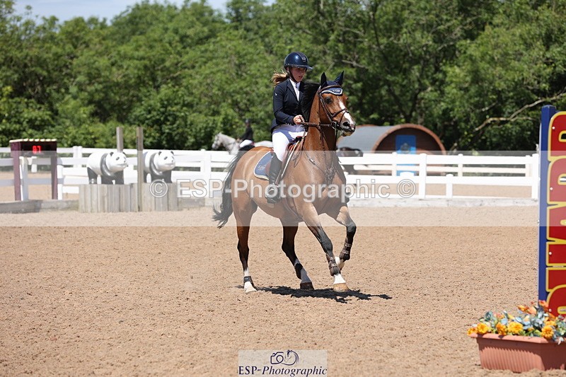 240629A-135200-06581 - Cls 19 Foxhunter and 1.10m Open