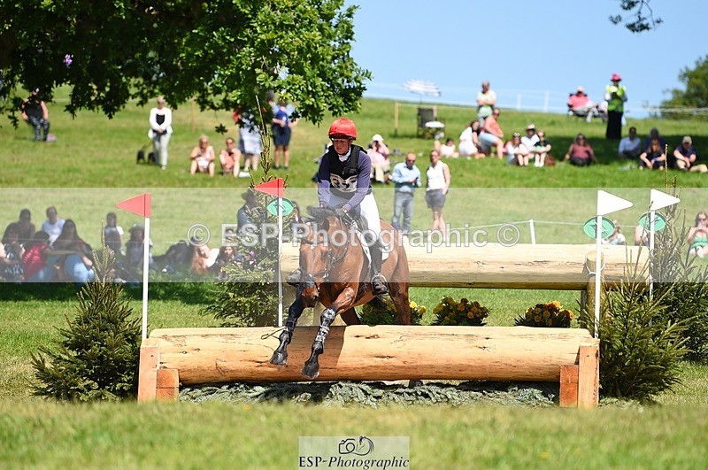 230527-142746-09791 - 327-ROMANTIC-Rosie_Fry-XC