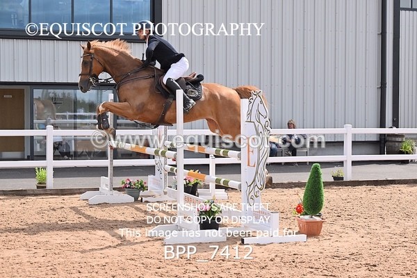 BPP_7412 - CLASS 15 FRI Senior 1.05m Open