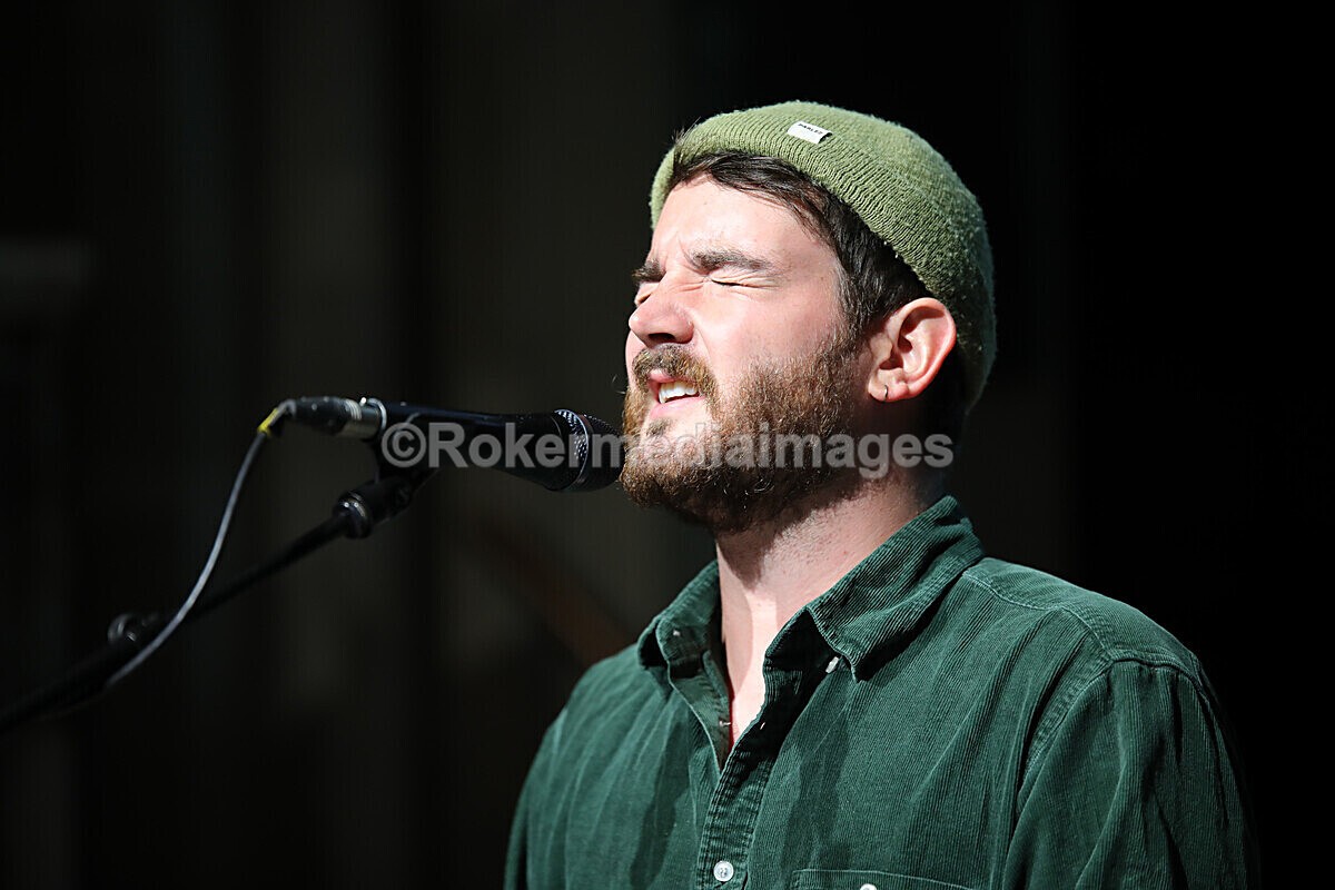 FOLK N BLUES-611 - FOLK and BLUES SEPT 2022