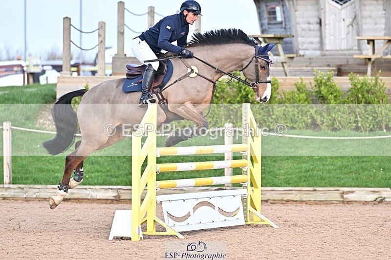 260211-111430-00207 - Cls 3 Snr 1.05m