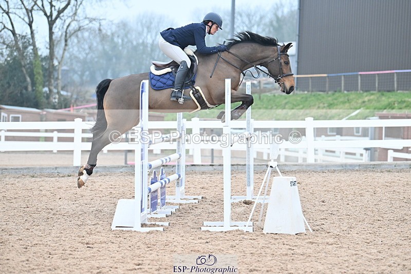 240113A-133715-02233 - Cls 12 Newcomers and 1.10m Open