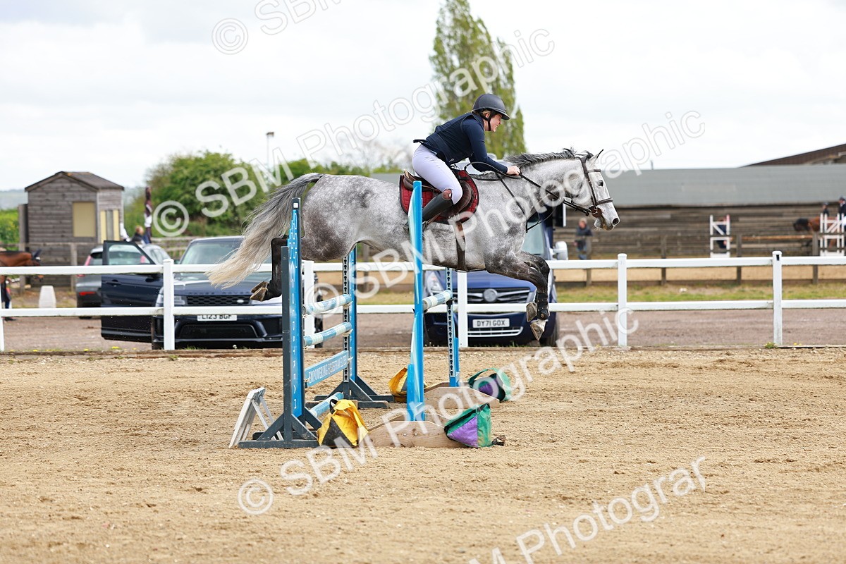 SBM_002419 - Class 10 - Senior Newcomers - 1.10m