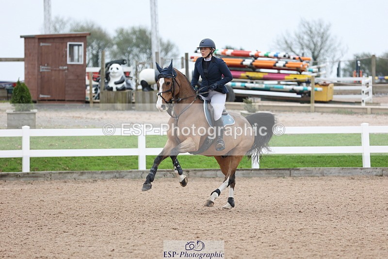 241101A-125211-01842 - FRI Cls 6 Foxhunter and 1.20m Open