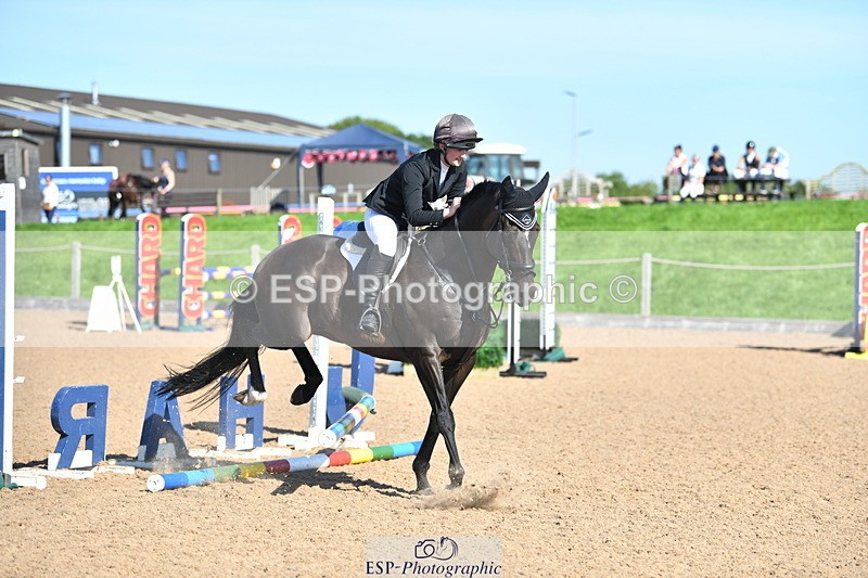 230903A-102112-03675 - Cls 12 95cm Amateur Quali