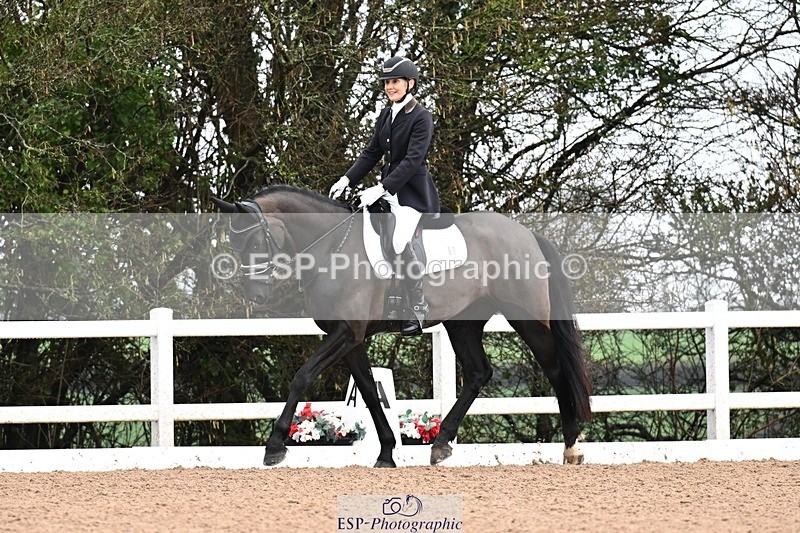 260215-115042-06103 - 067-Nicki.Parnell