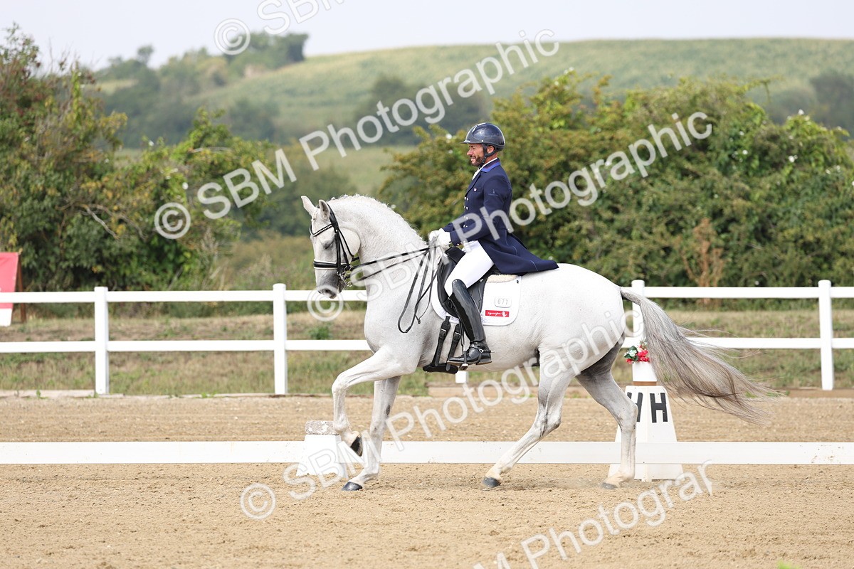 SBM_007362 - Class 9 - FEI INT I - 13.37-14.33