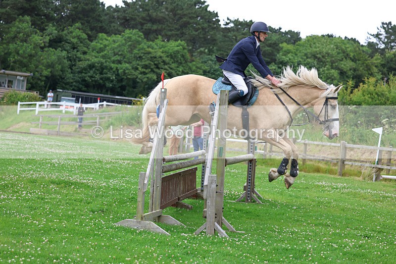3E7A3871 - Class 6: Hawkins Motors Senior 1.00m Derby