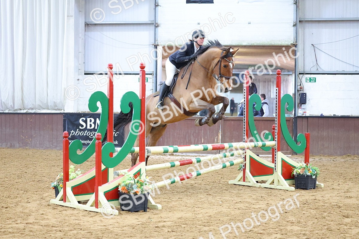 SBM_009665 - Class 20 - Senior British Novice/ 90cm Open - First Round (0.90m)