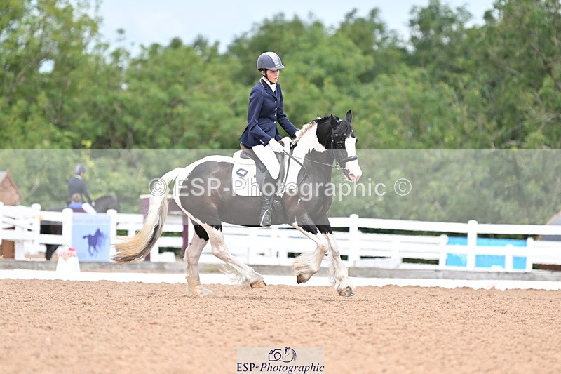 240817A-122426-08268 - 278-Chloe.Matravers-Fancy.pants