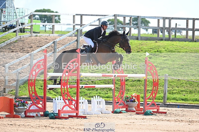 230721A-091913-04921 - Cls 2, 2 Star Small 1.30m