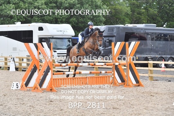 BPP_2811 - SUN CLASS 18 Senior Newcomers/ 1.10m Open