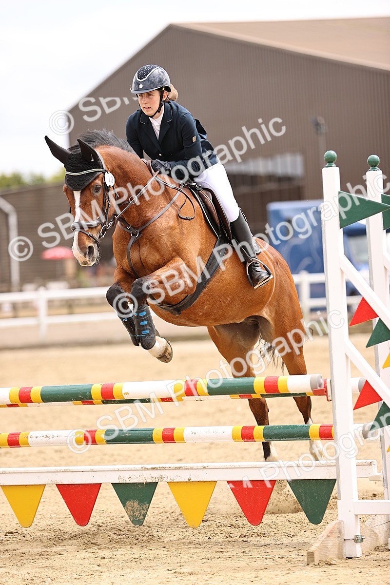 SBM_000366 - Class 4 - 1m showjumping