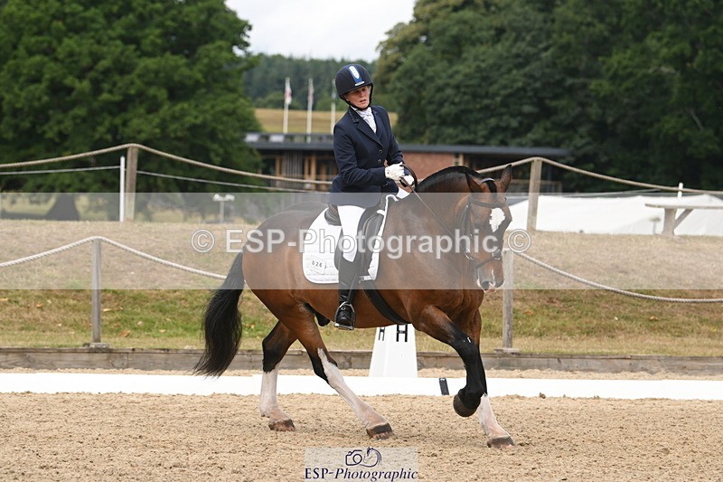 250719A-120234-04558 - 026-Carol.Quantrill-Cormoy.Lad