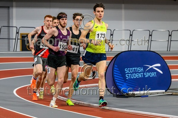 StudInd-914406 - Track Male Set One