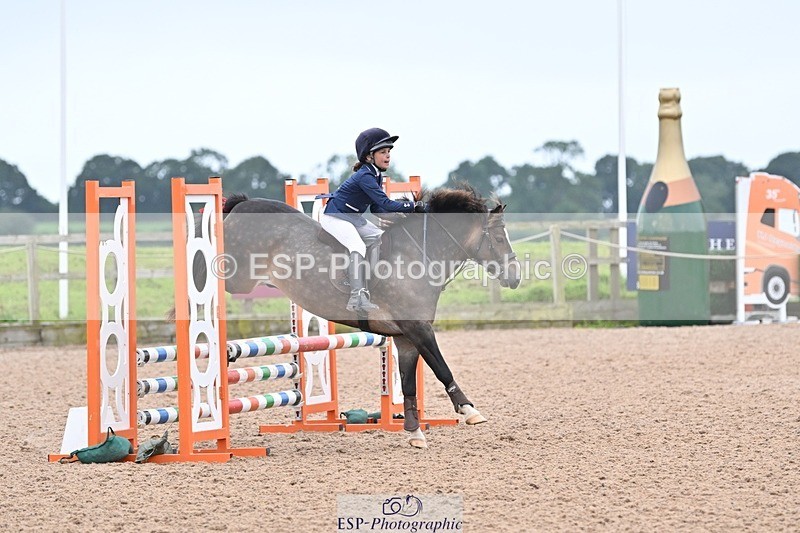 240813-183852-00726 - Classes 5 A&B & 6 80cm