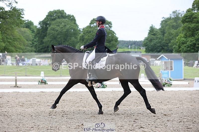 240523-173720-06189 - 325-MIDNIGHT_ENDEAVOUR-Tom_Jackson