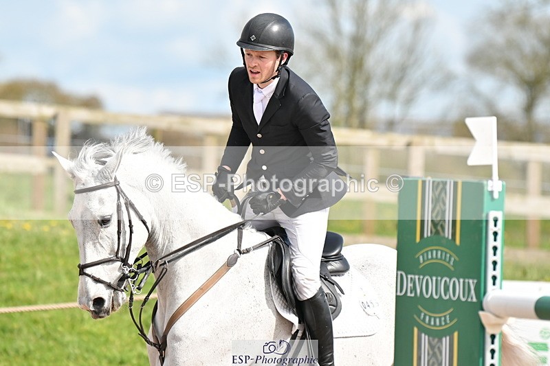 240418A-144401-04515 - Cls 9, 2 Star Big Tour 1.40m