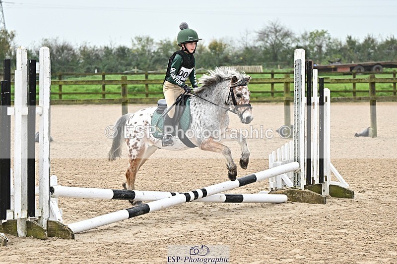 241110-095632-00127 - 40cm Showjumping