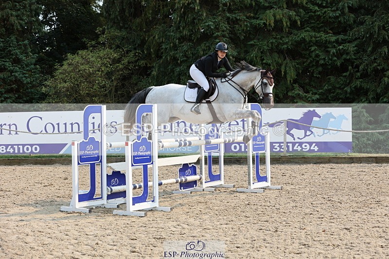 250816A-160458-02630 - Cls 9 Snr 1.10m Open