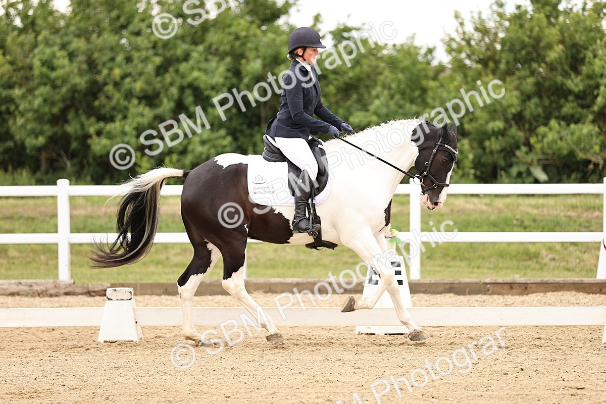 SBM_002772 - Class 2 - Novice 4 - 12.00-13.10