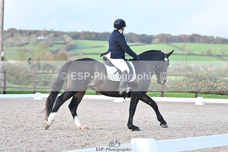 231105-160314-04012 - Cls 4 Novice 24 15.24 to 16.35 break