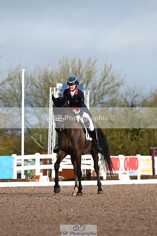 240218A-091056-05040 - 162-Holly.Kerslake-Totil.Platinum