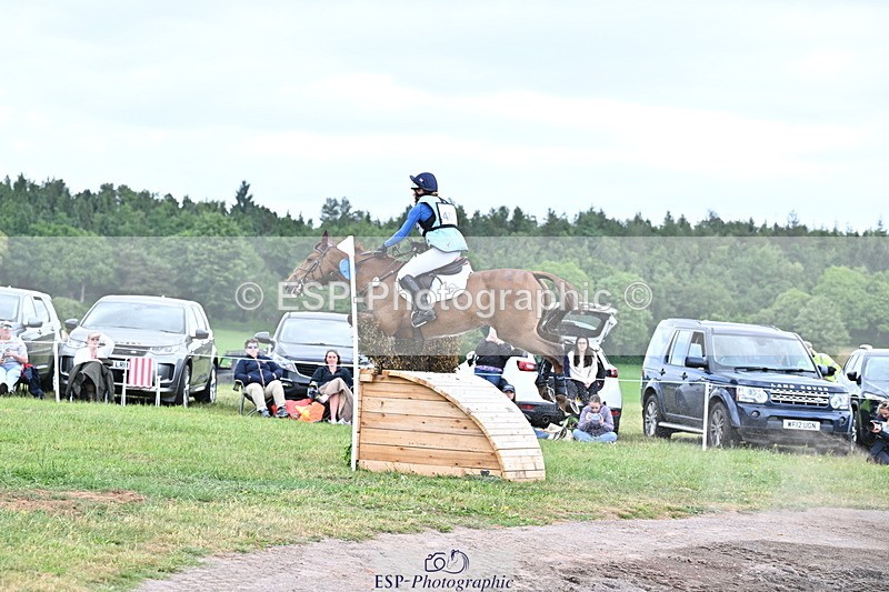 250525A-121254-15957 - D-402-Isabelle.Cook-CYMOON.F.Z