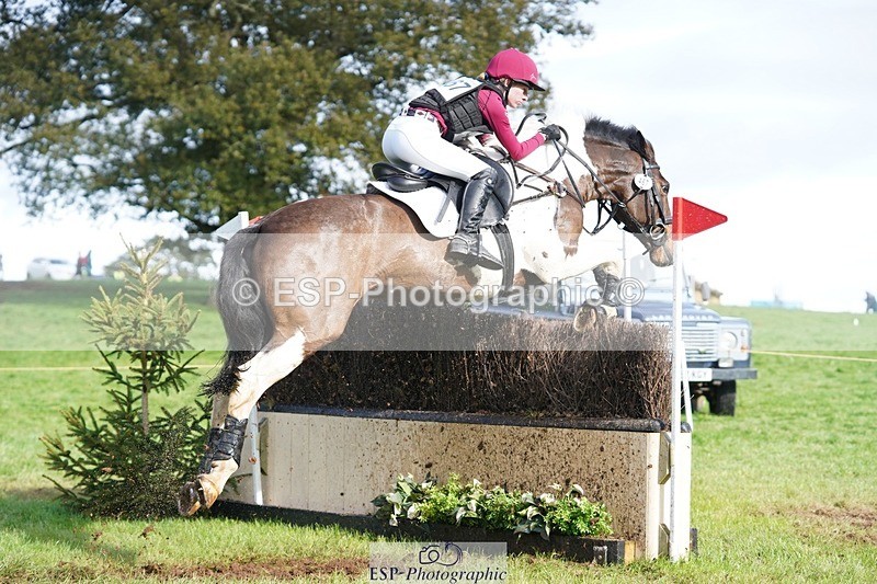 231021-143208-19285 - 467-WELLSHEAD.SQUIGGLE-Emily.Illing-SC+XC