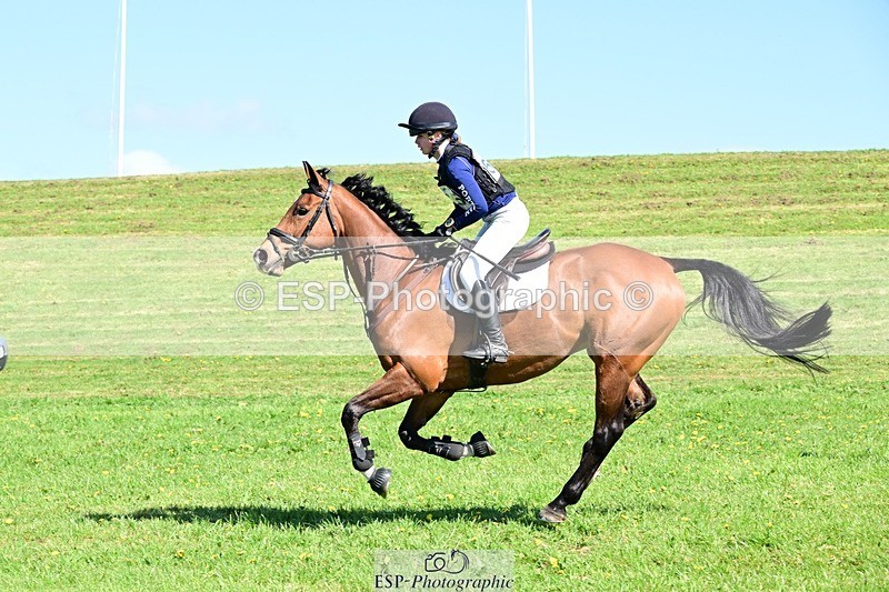 260419-105509-10083 - N-665-Chloe.Fox-Pitt